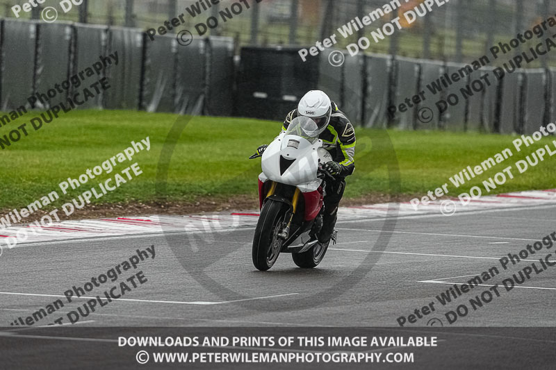 donington no limits trackday;donington park photographs;donington trackday photographs;estoril;event digital images;motorbikes;no limits;no limits trackdays;peter wileman photography;portugal;trackday;trackday digital images;trackday photos